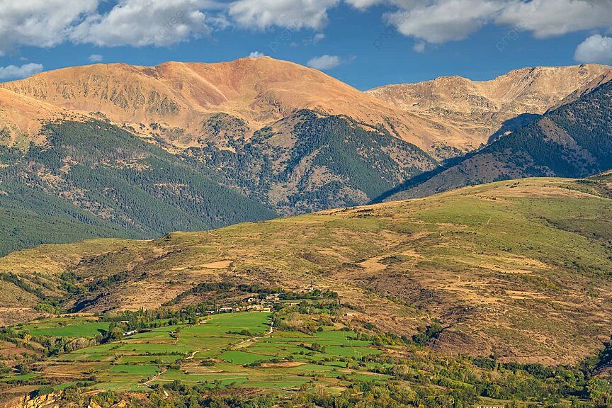 paisaje montanoso catalan